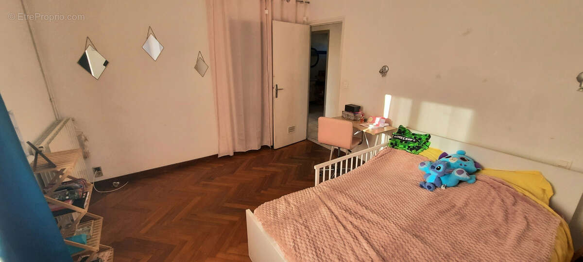 Grande batisse indépendante  composée de 2 logements loués 66 vallespir - photo 6