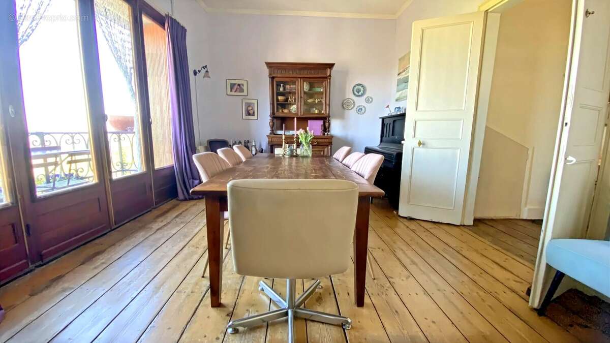 Maison à MONCLAR