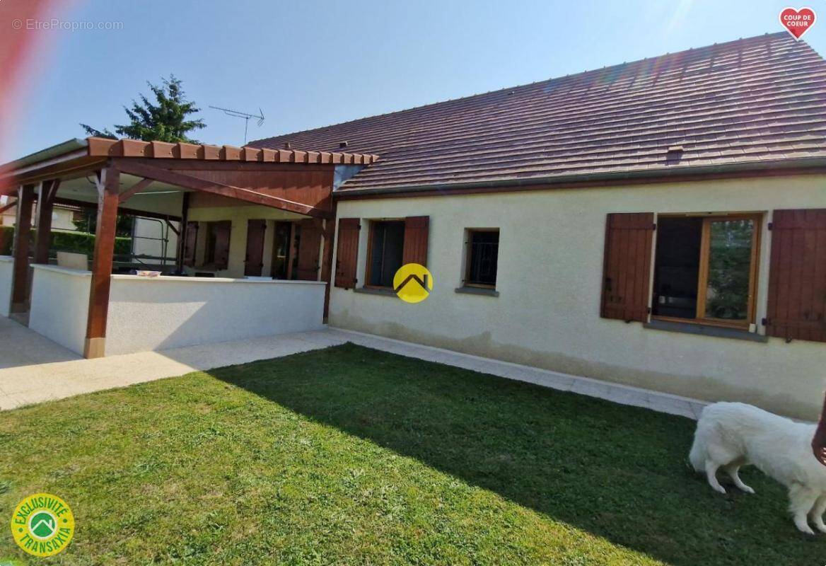 Maison à LA GUERCHE-SUR-L&#039;AUBOIS