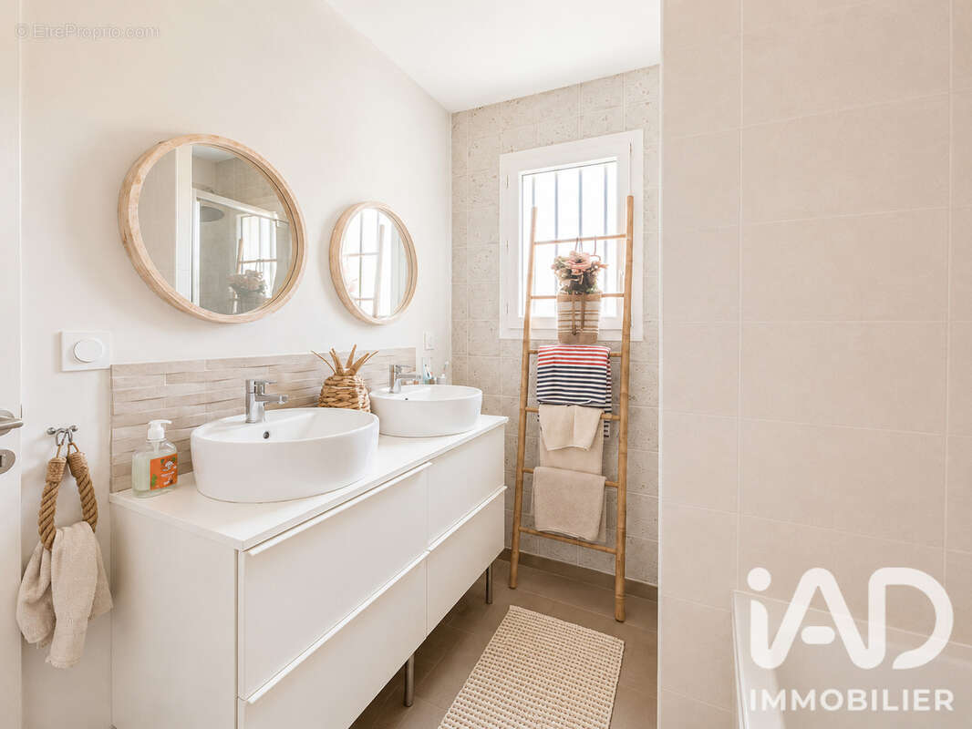 Maison 141 m² à Monts  - photo 9