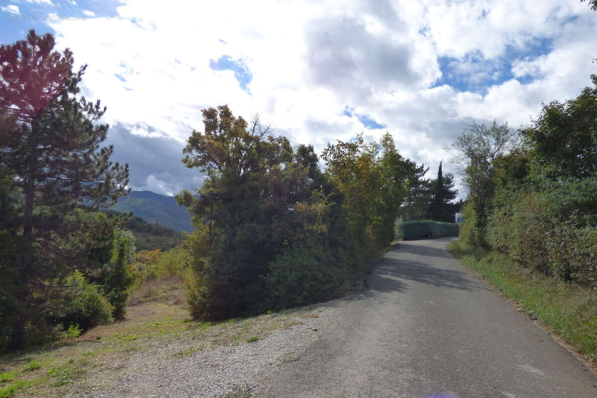 Terrain à CHATEAUVIEUX