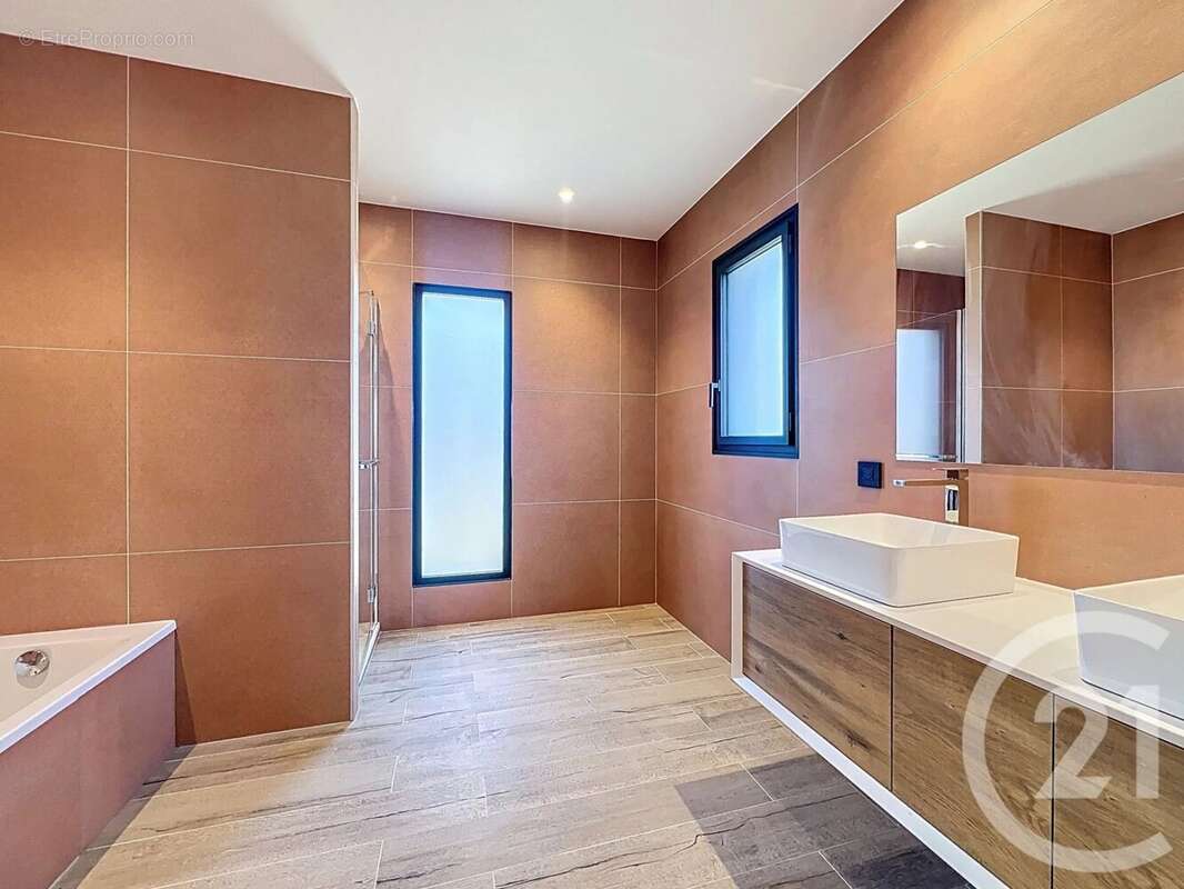 Maison 162 m² à Mougins  - photo 14