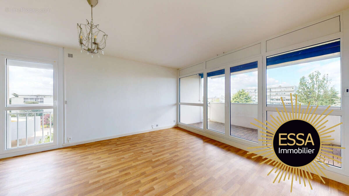 Appartement à VELIZY-VILLACOUBLAY