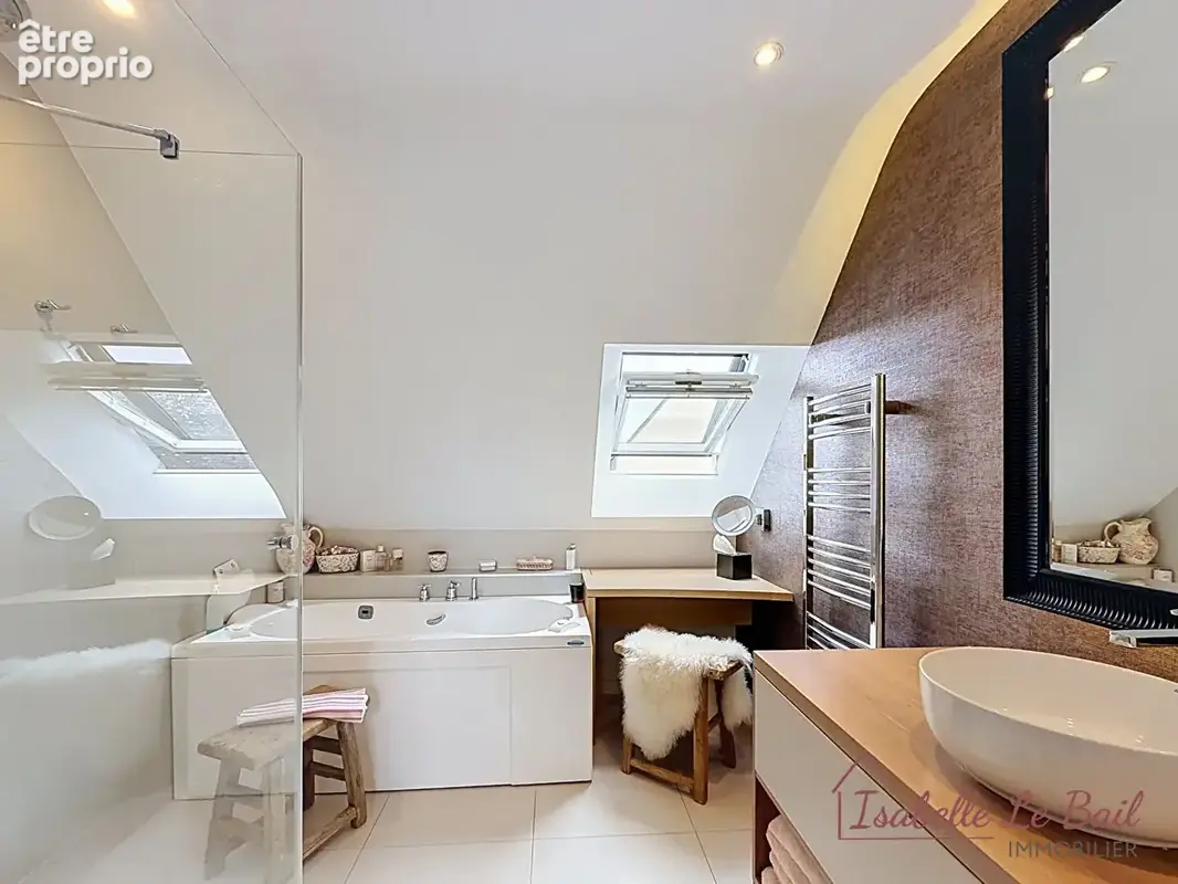 Bruz - maison entierement renovee -210 m² - piscine - vue golf - dpe b - photo 8