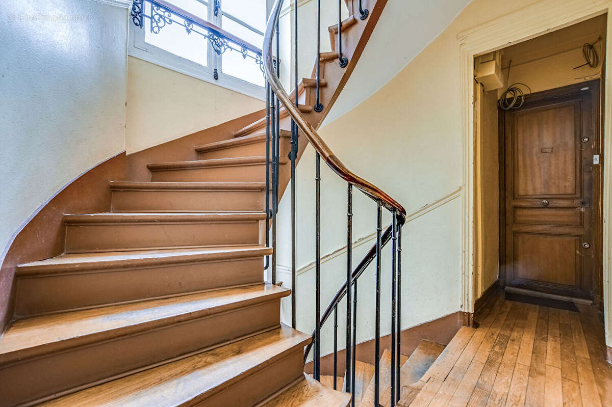 Appartement à PARIS-11E