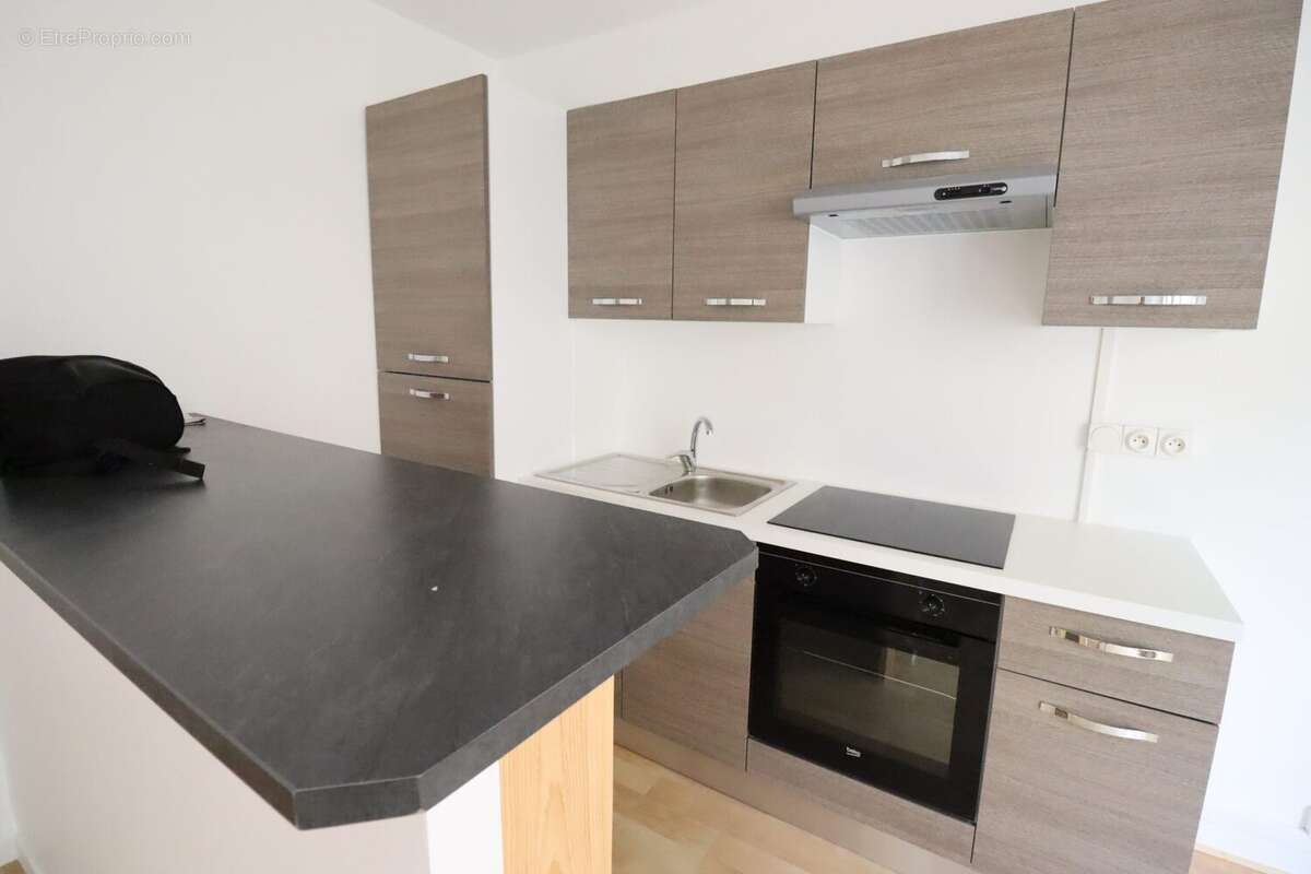 Appartement 122 m² à La Cote-Saint-Andre  - photo 8