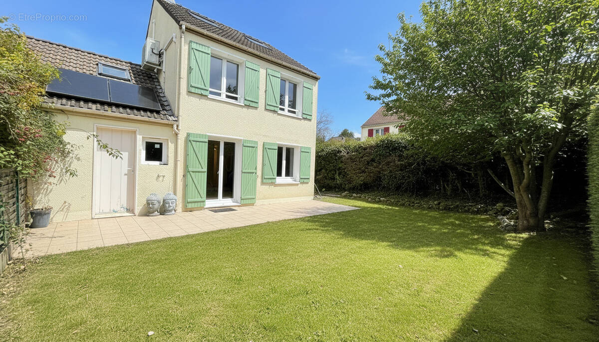 Maison à MONTMORENCY