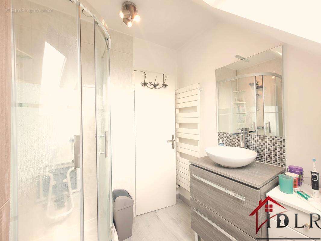 Maison à GRANDPUITS-BAILLY-CARROIS