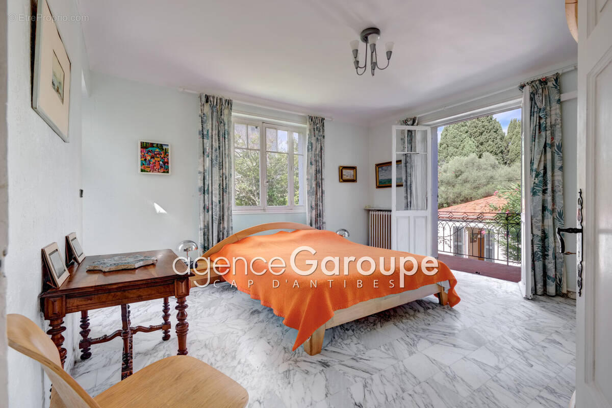 Maison 224 m² à Antibes  - photo 9