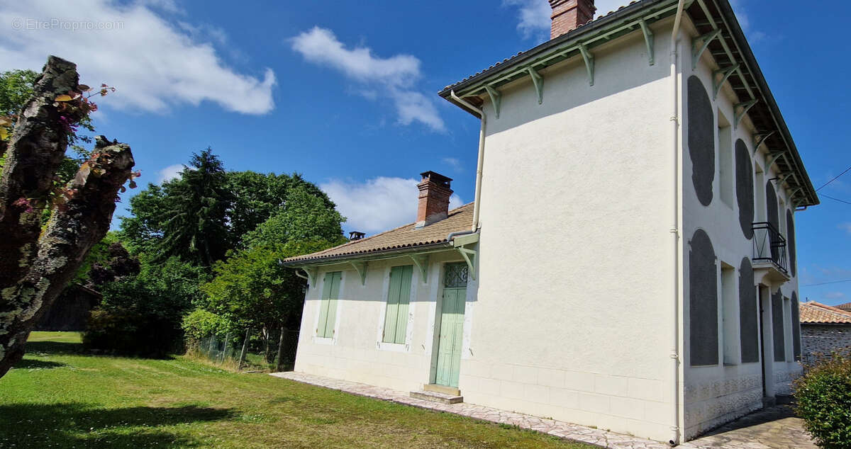 Maison à SAINT-SYMPHORIEN
