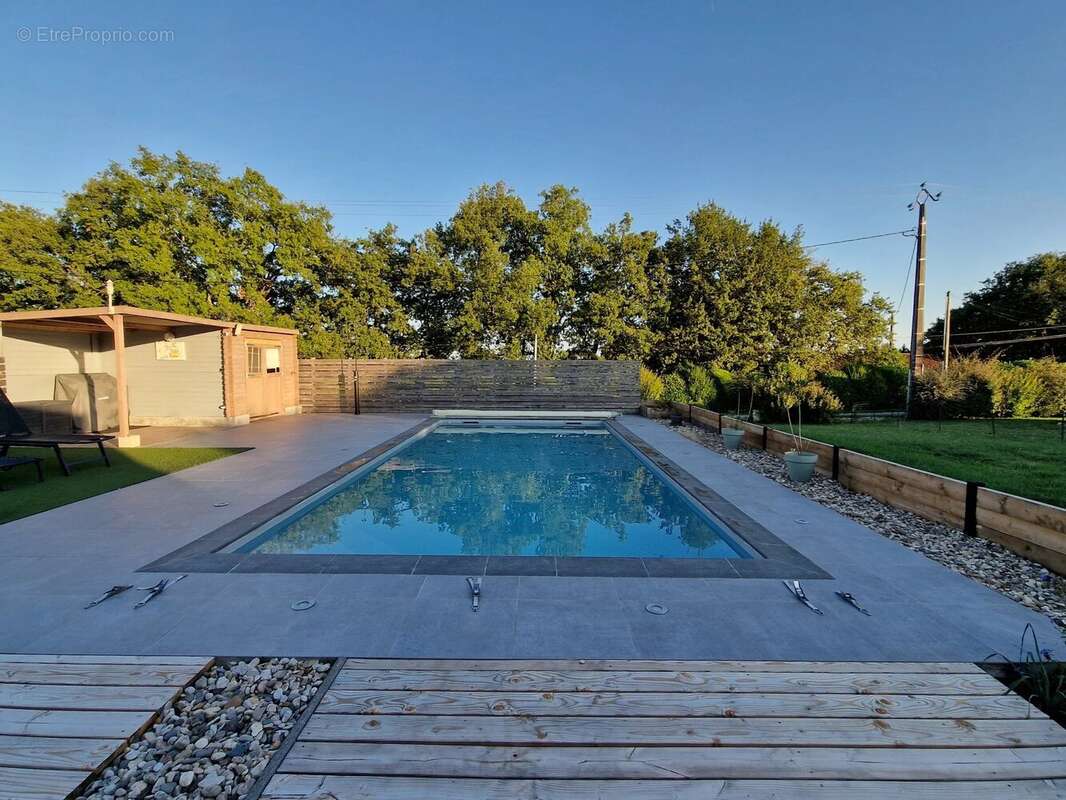 Maison à SAINTE-LIVRADE-SUR-LOT