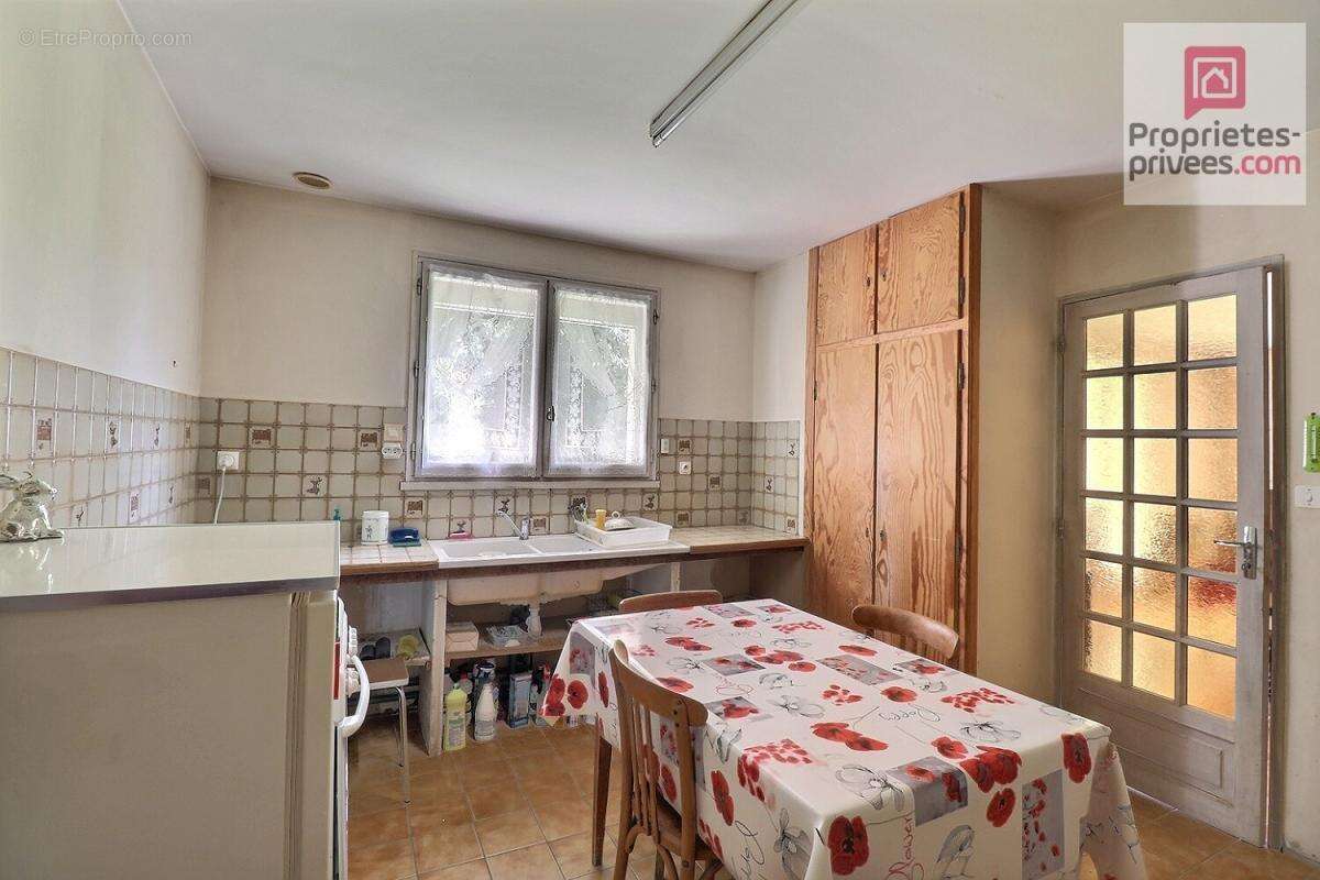 Maison à CHERMIGNAC