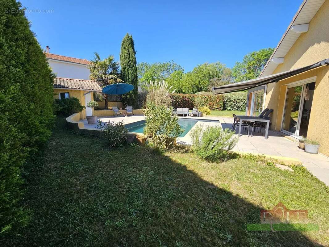 Maison à JARDIN
