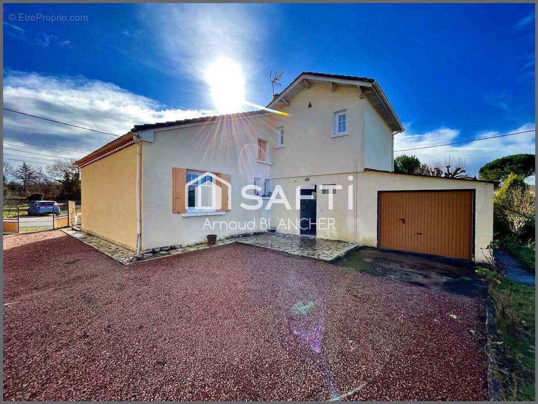 Photo 1 - Maison à L'ISLE-D'ESPAGNAC