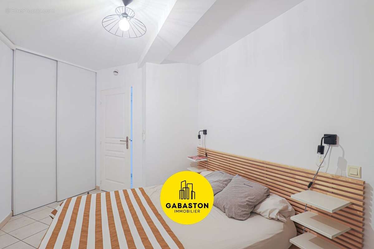 Appartement à MARSEILLE-5E