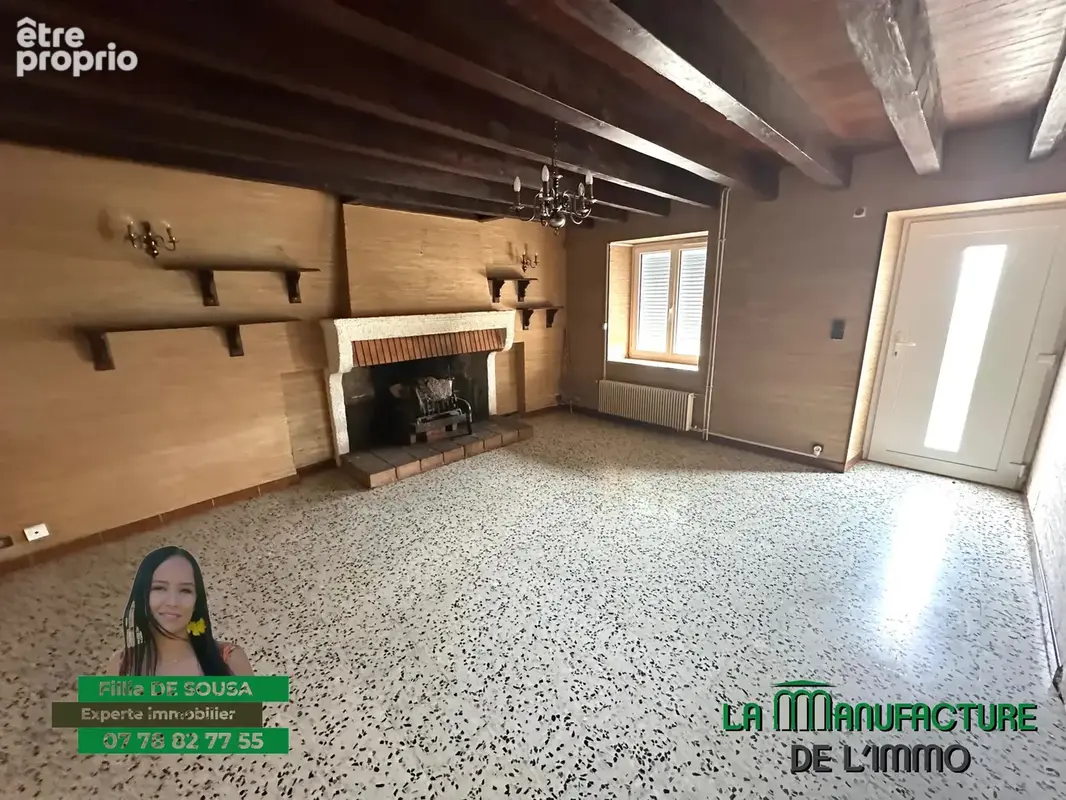 Maison mitoyenne avec jardin de type F4 a rénover - La Chamarèche/ Saint-Just-Malmont - photo 3