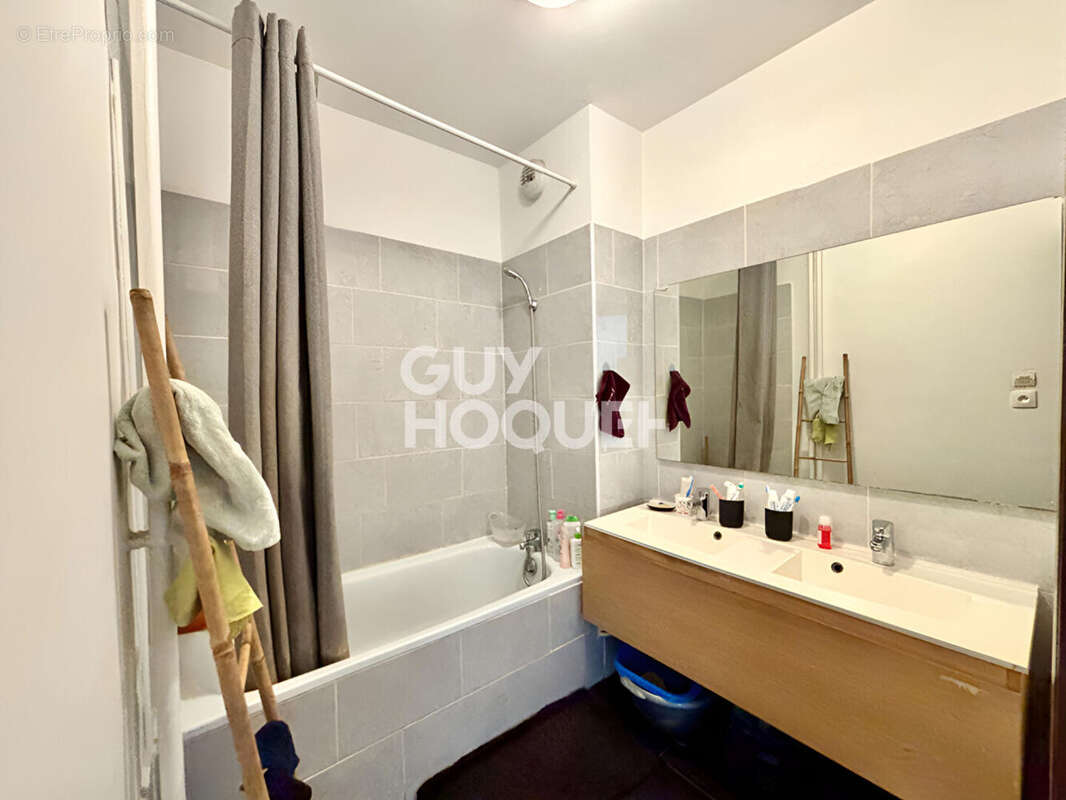 Appartement à VAULX-EN-VELIN