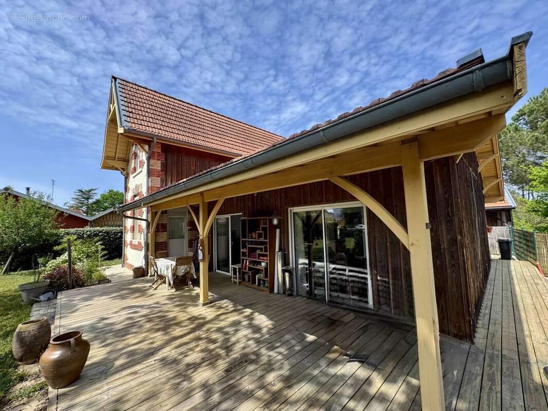 Maison à LACANAU