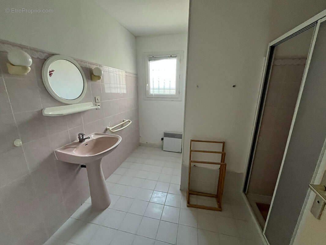 Maison à LA BREE-LES-BAINS