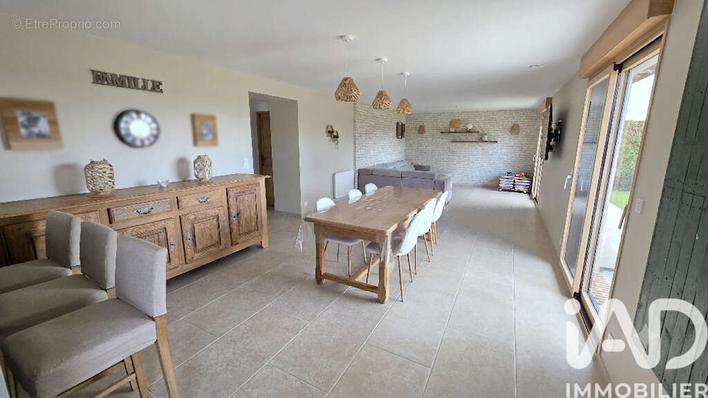 Photo 3 - Maison à FERRIERES-EN-BRAY