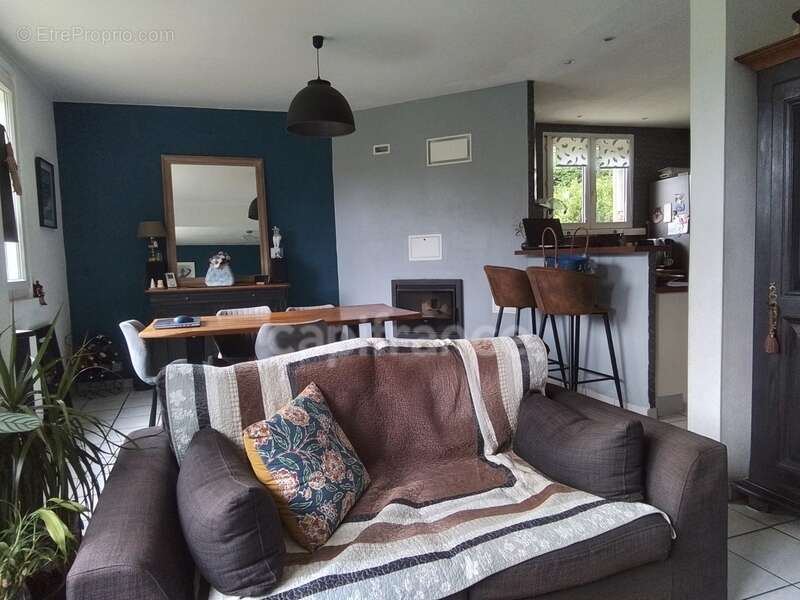 Maison rénovée 3 chambres – Vue dégagée – Sous sol - Sans vis à vis – 10 minutes de Carhaix - 50 minutes des plages - photo 7