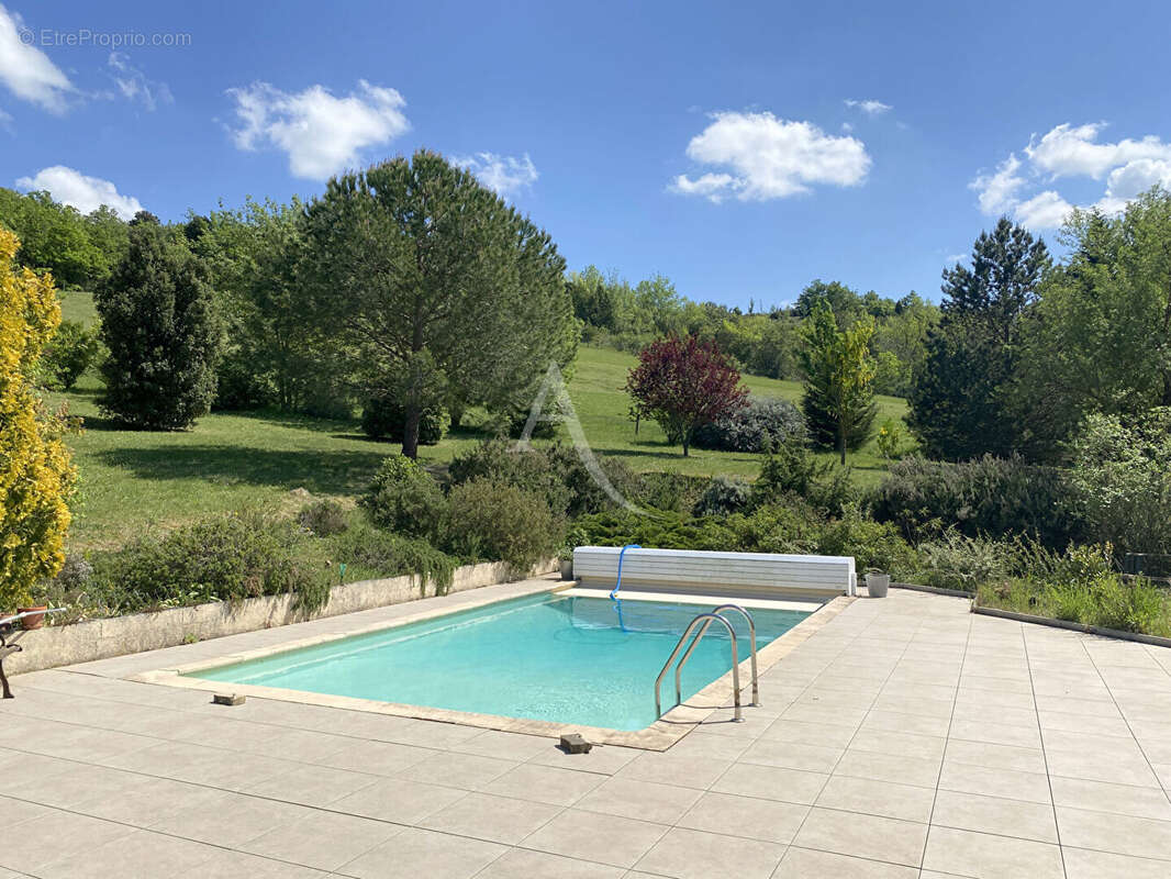 Maison Laurac 6 pièce(s) 174.98 m2 - photo 3