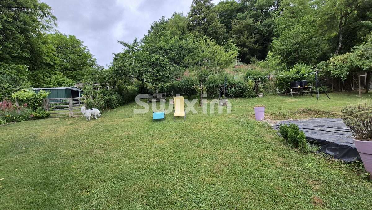 Maison en pierre de 180 m2 et son terrain clos de 1.450 hectares - photo 14