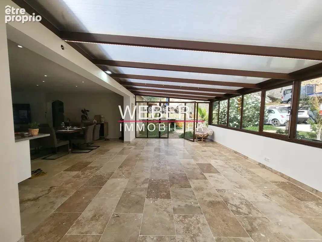 SAINTE ANNE D'EVENOS - Villa Plain pied 162 m2 - Piscine - Terrain 4800 m2 - photo 3
