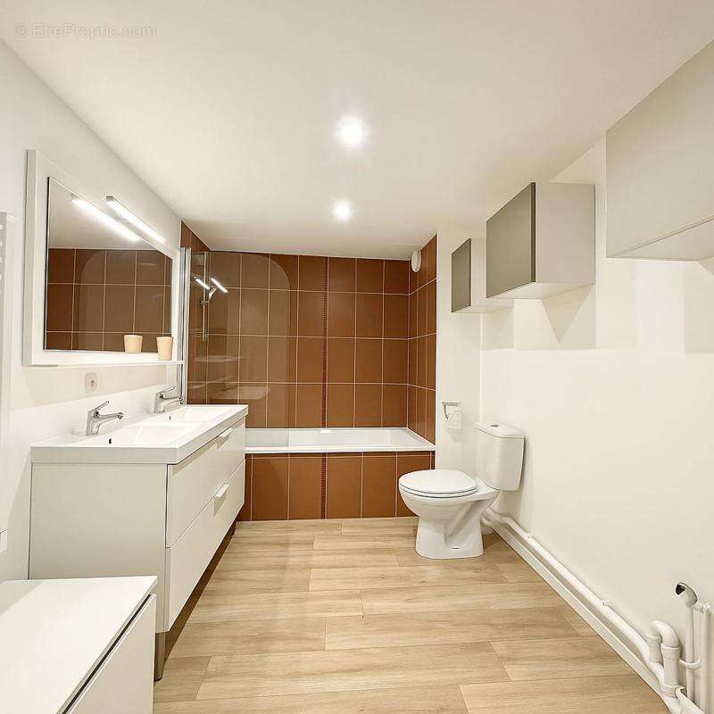 Appartement à CORBEIL-ESSONNES