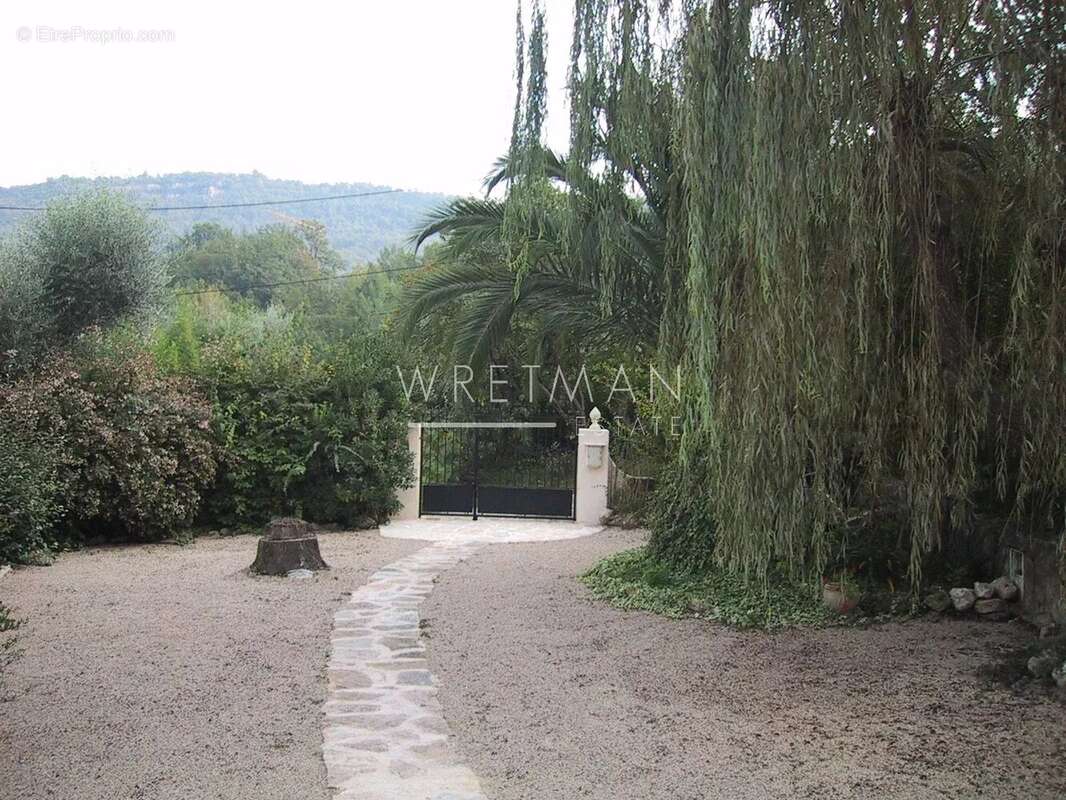 Maison à LE BAR-SUR-LOUP