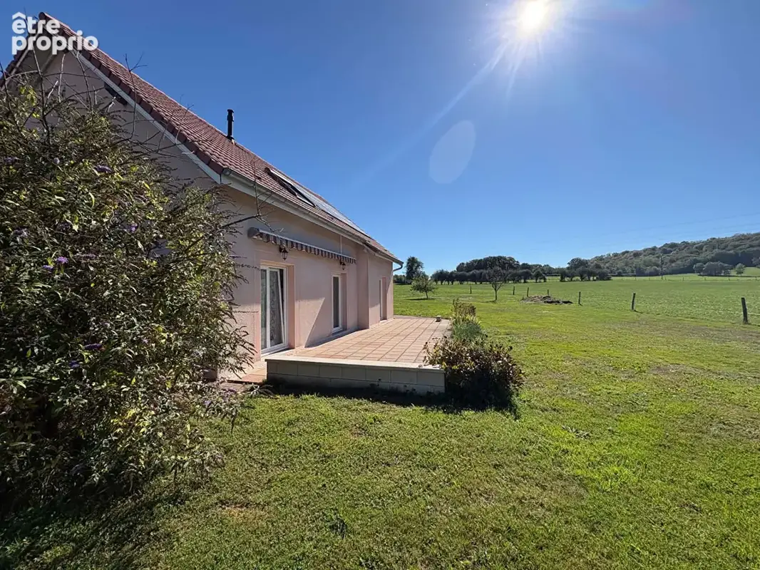 Maison Arcey 6 pièce(s) 144.23 m2 - photo 2