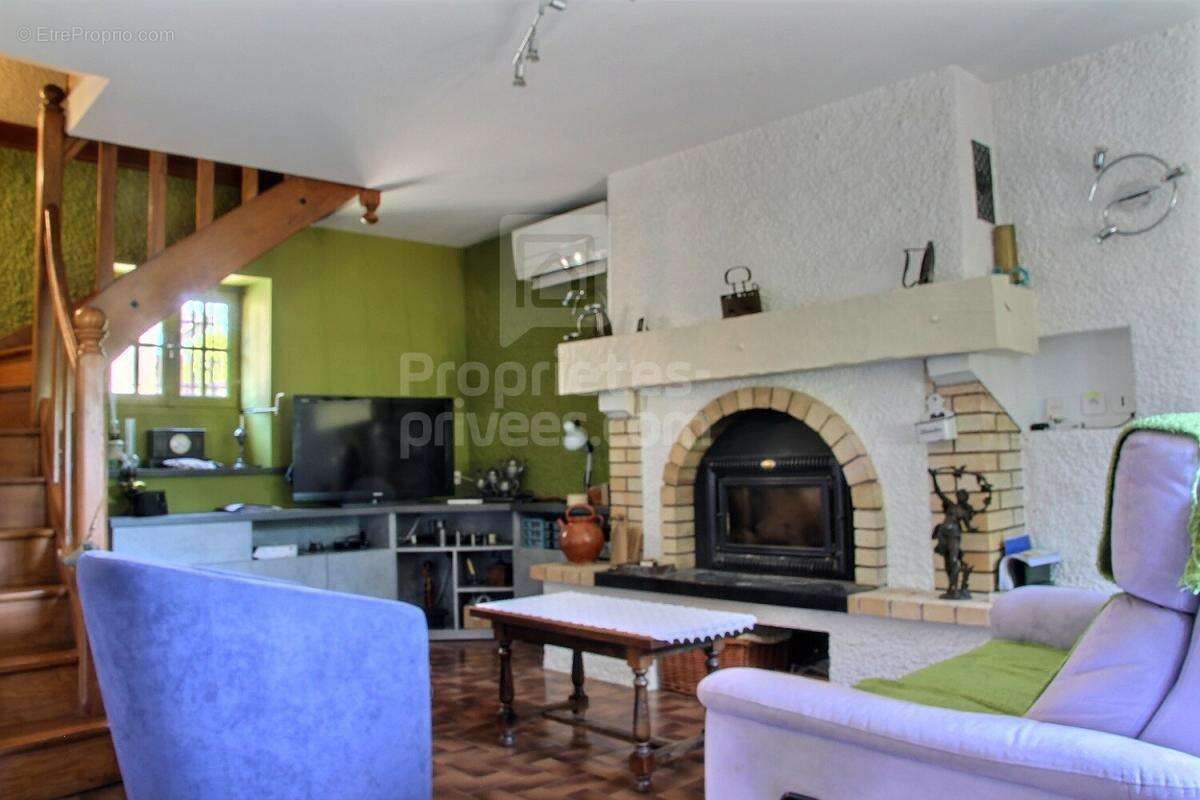 Maison Saint Pierre De Curtille-3 pièces- 82.50 m2-2 chambres -Parcelle 1000 - photo 4