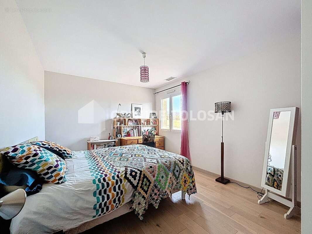 Maison à SAINT-ORENS-DE-GAMEVILLE