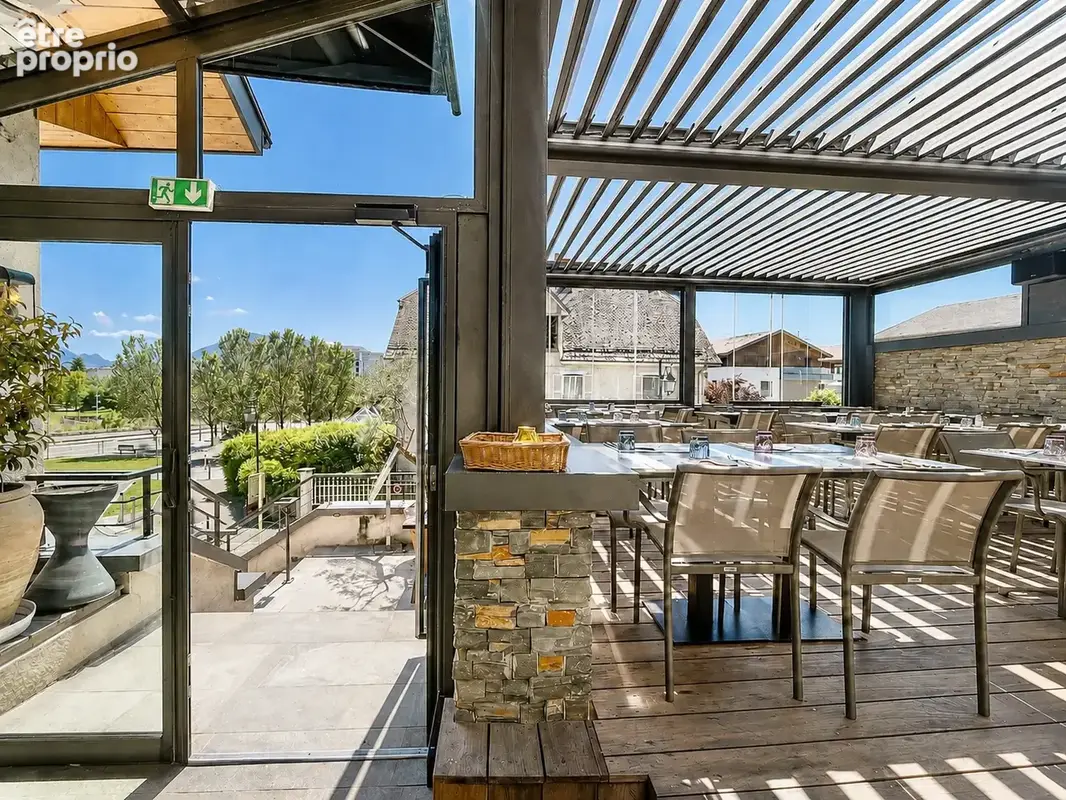 Murs commerciaux occupés   Restaurant Premium   Annecy-le-Vieux - photo 2