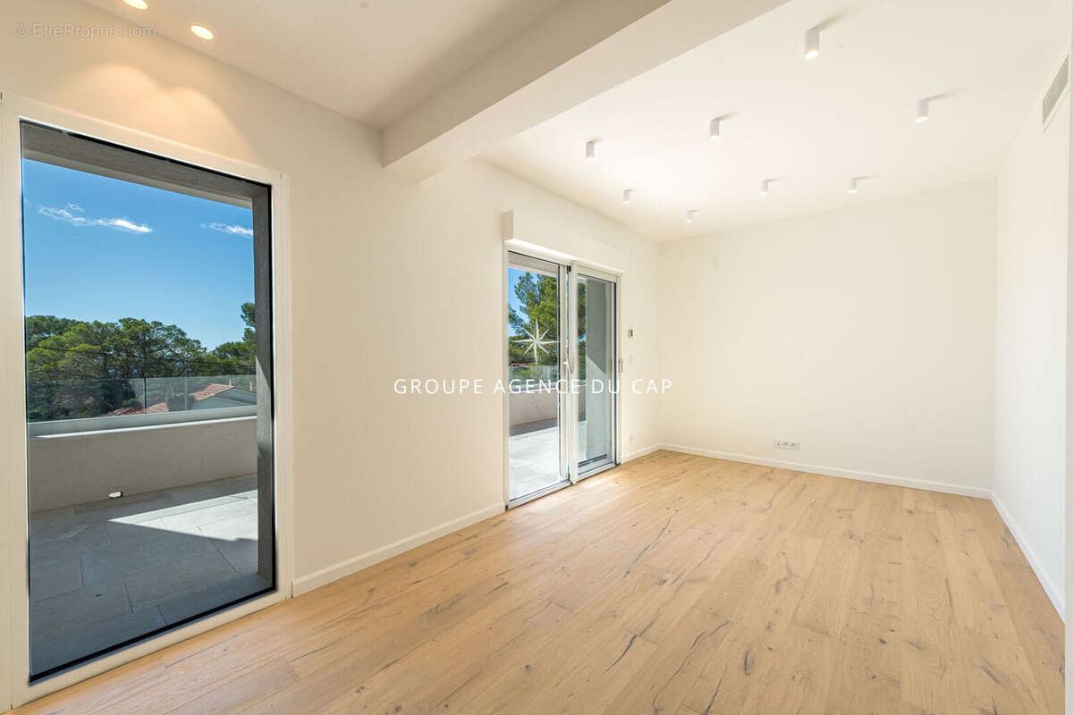 Maison à SAINT-RAPHAEL