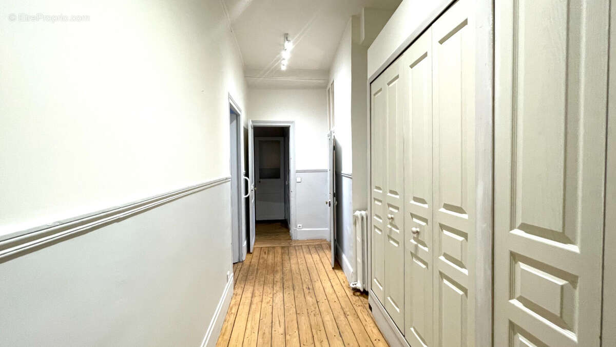 Appartement à FONTAINEBLEAU