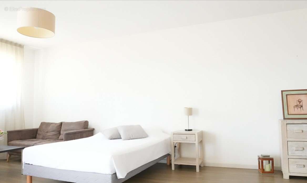 Appartement à YZEURE