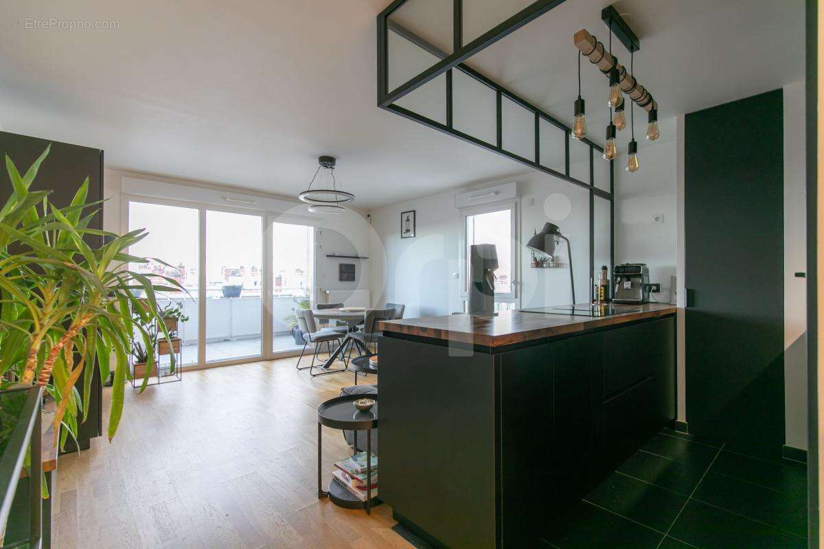 Appartement à NOGENT-SUR-MARNE