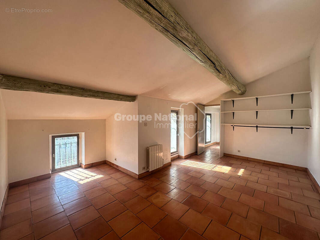 Appartement 2 pièces 47 m2 à VEDENE - T2 aménageable en T3 - photo 8