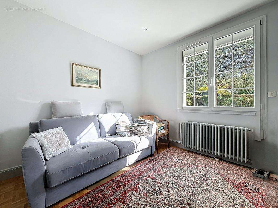 Maison à SAINT-CYR-SUR-LOIRE