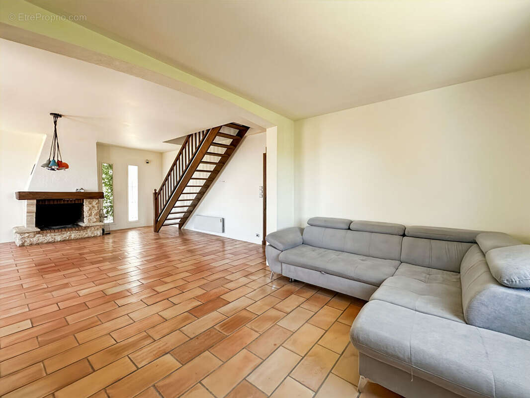 Maison 215m² à carry-le-rouet - photo 5