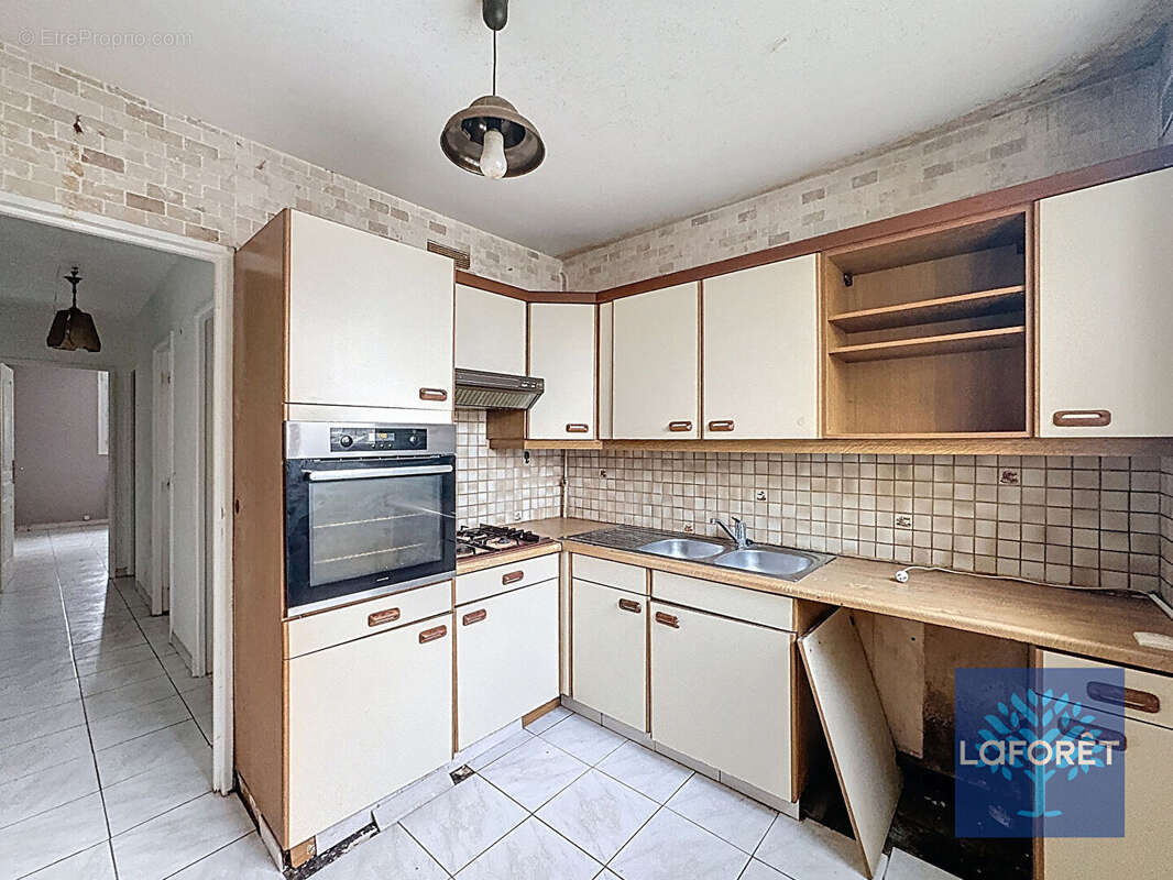 Appartement à CHILLY-MAZARIN