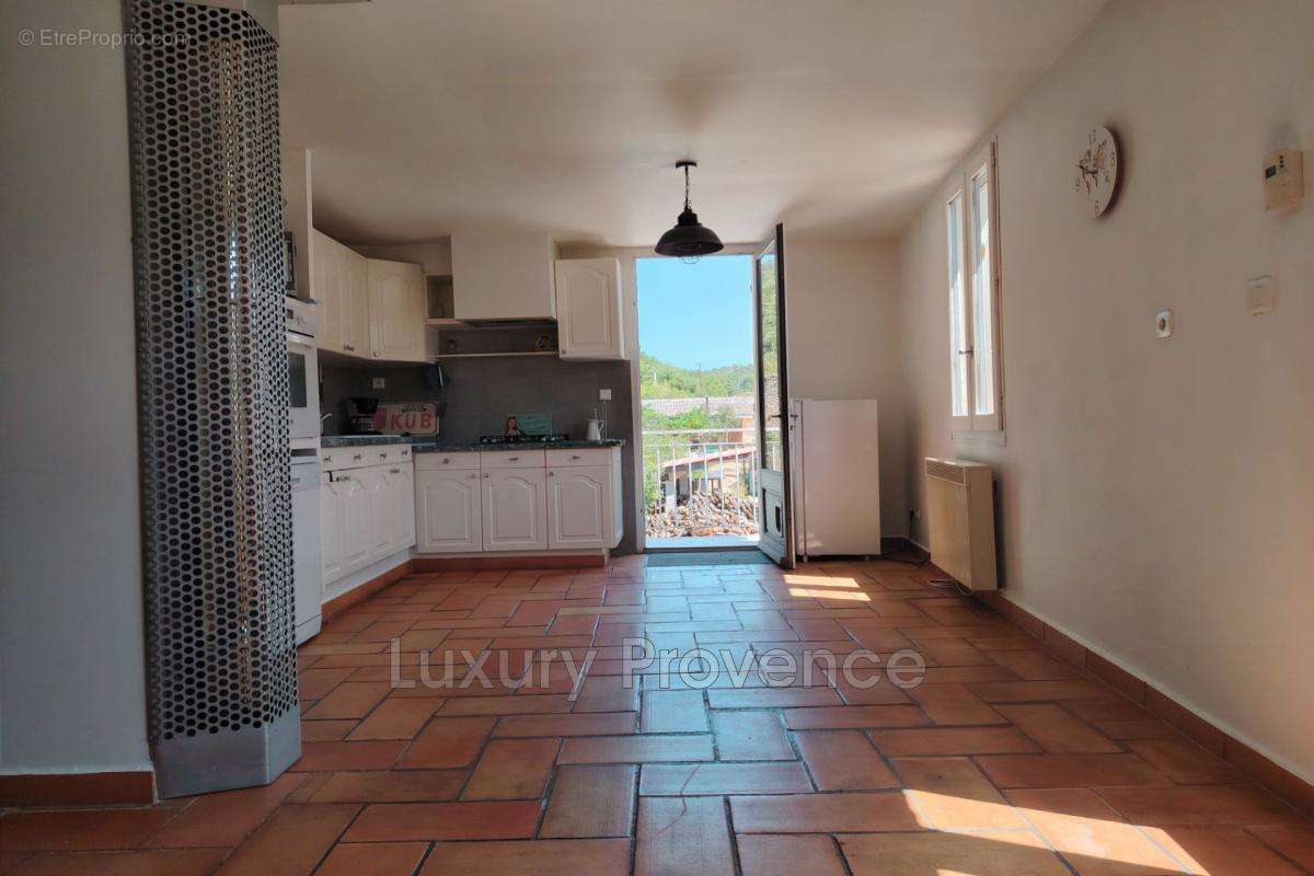 Maison à SAINT-JEANNET