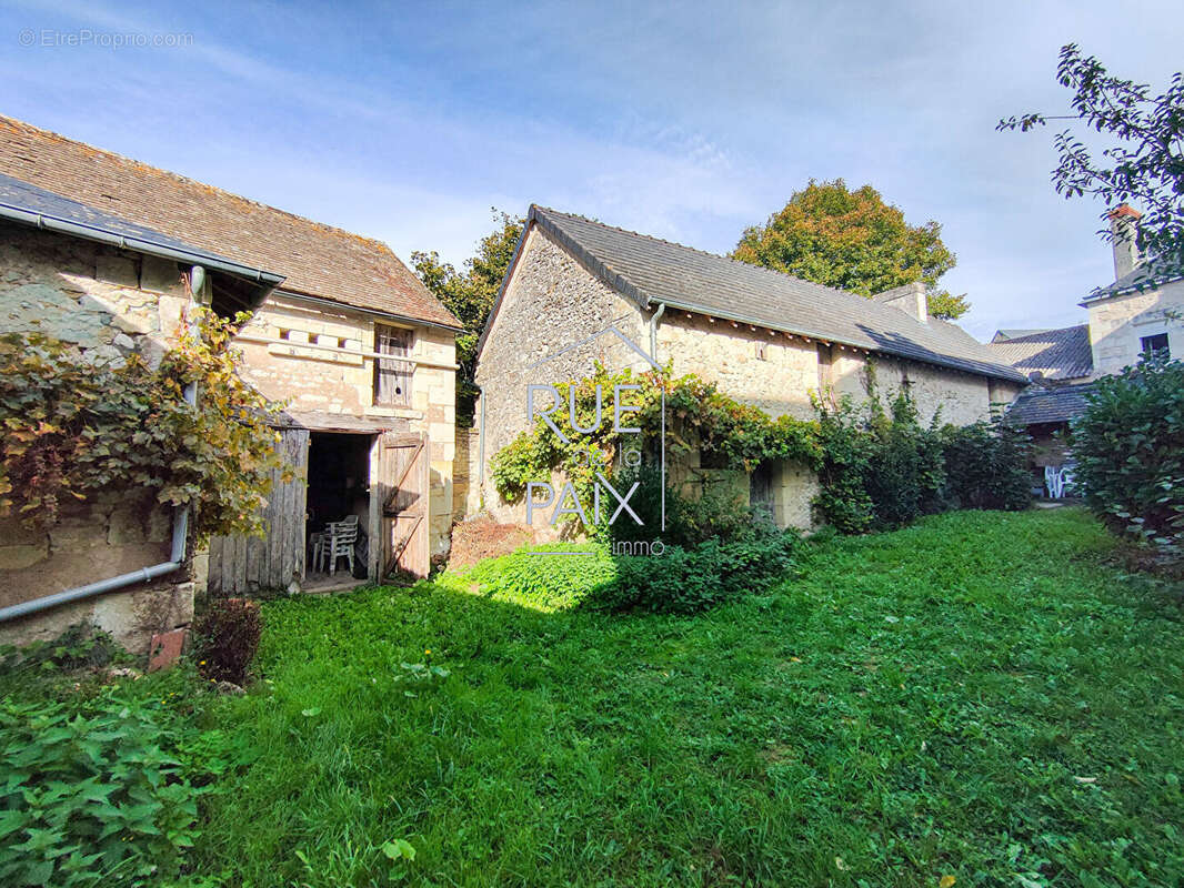 Maison à MONTHOIRON