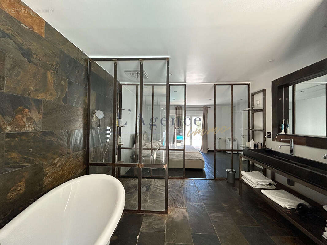 Maison Lamorlaye Le LYS 300m² - photo 11