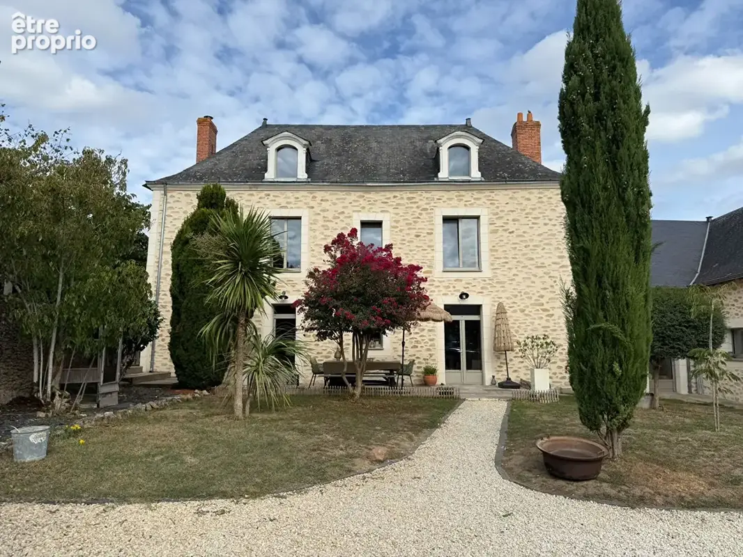 Photo Maison à Juvardeil au prix de 525 000€