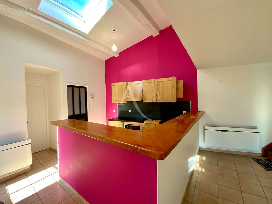 Maison à SALLES-D&#039;ANGLES