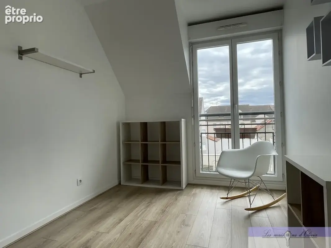 3 pieces avec balcon de 4m2 au coeur du village avec parking - photo 8