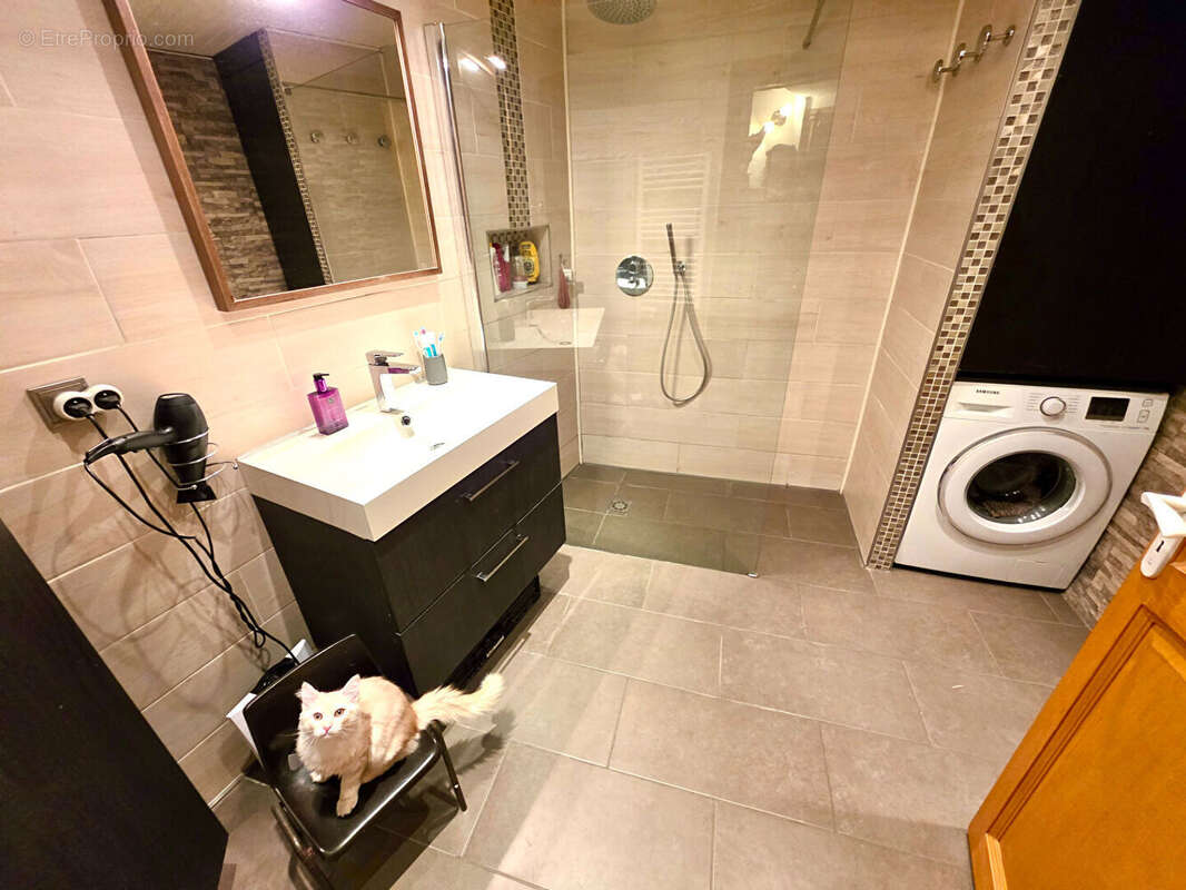 Appartement à LE BROC