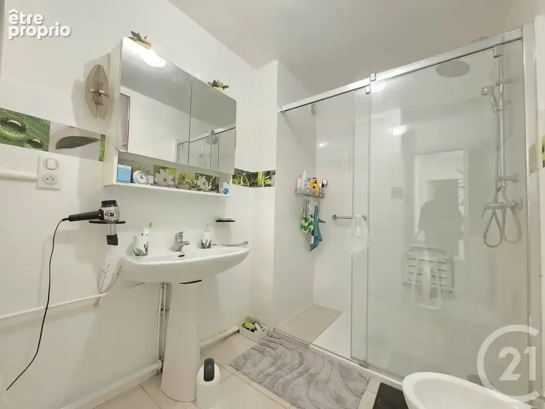 Appartement 3 pièces 65 m² à vendre à Toulon (83200) - photo 4